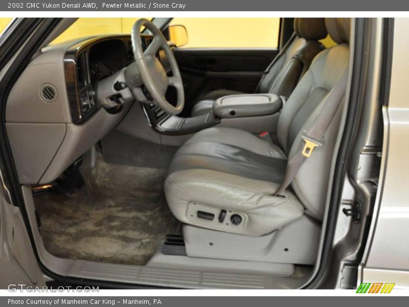 Pewter Metallic / Stone Gray 2002 GMC Yukon Denali AWD