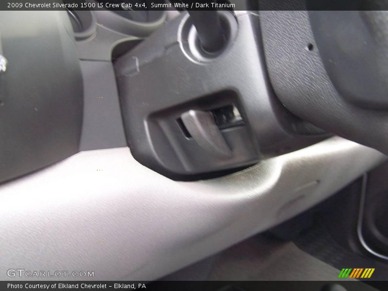 Summit White / Dark Titanium 2009 Chevrolet Silverado 1500 LS Crew Cab 4x4