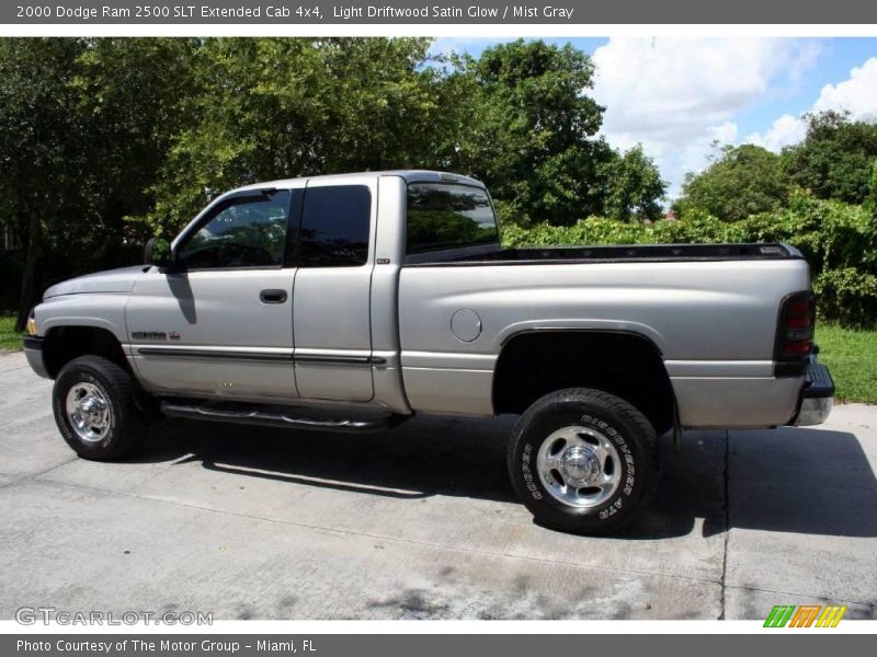Light Driftwood Satin Glow / Mist Gray 2000 Dodge Ram 2500 SLT Extended Cab 4x4