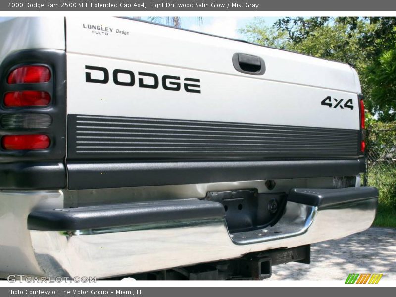 Light Driftwood Satin Glow / Mist Gray 2000 Dodge Ram 2500 SLT Extended Cab 4x4