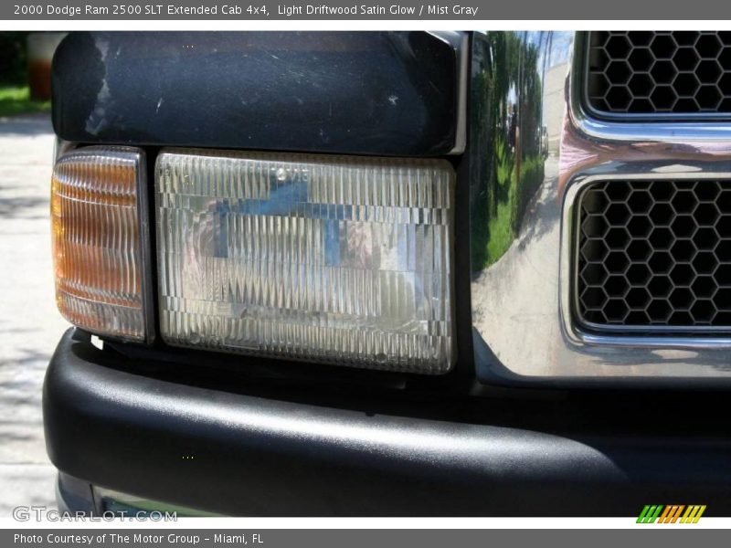 Light Driftwood Satin Glow / Mist Gray 2000 Dodge Ram 2500 SLT Extended Cab 4x4
