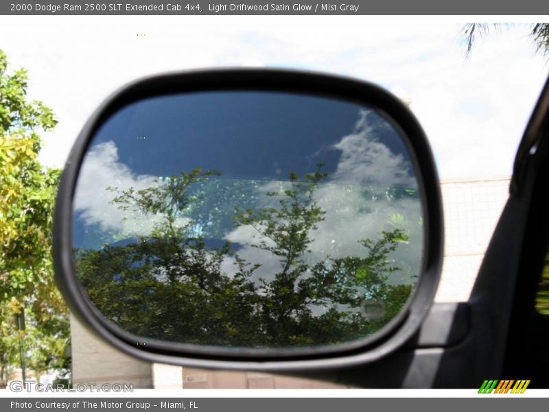 Light Driftwood Satin Glow / Mist Gray 2000 Dodge Ram 2500 SLT Extended Cab 4x4