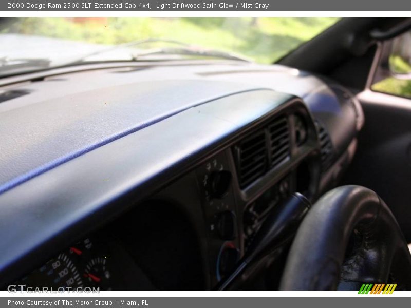 Light Driftwood Satin Glow / Mist Gray 2000 Dodge Ram 2500 SLT Extended Cab 4x4