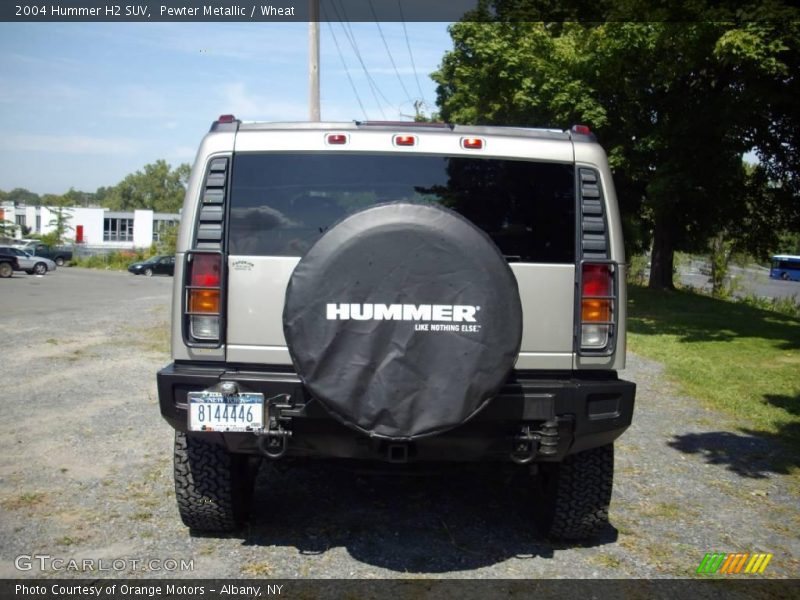 Pewter Metallic / Wheat 2004 Hummer H2 SUV