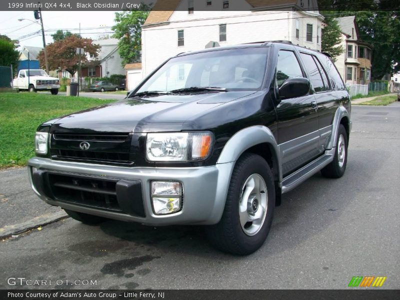 Black Obsidian / Grey 1999 Infiniti QX4 4x4