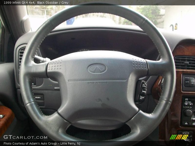 Black Obsidian / Grey 1999 Infiniti QX4 4x4