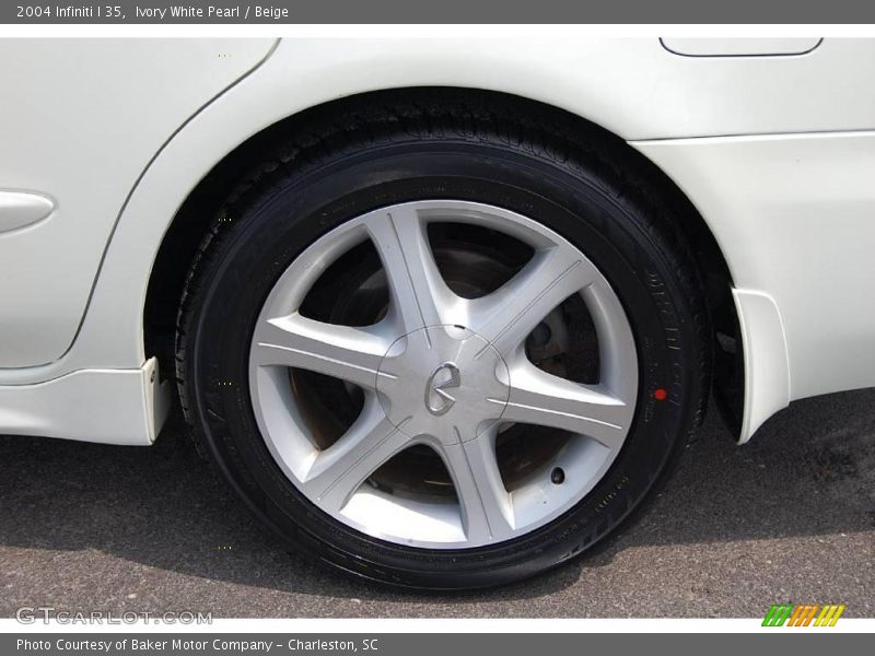 Ivory White Pearl / Beige 2004 Infiniti I 35