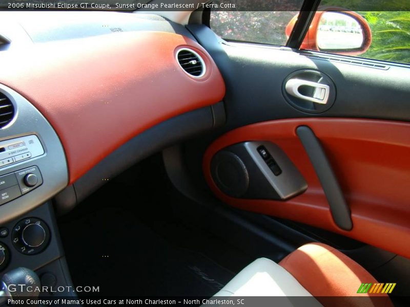 Sunset Orange Pearlescent / Terra Cotta 2006 Mitsubishi Eclipse GT Coupe