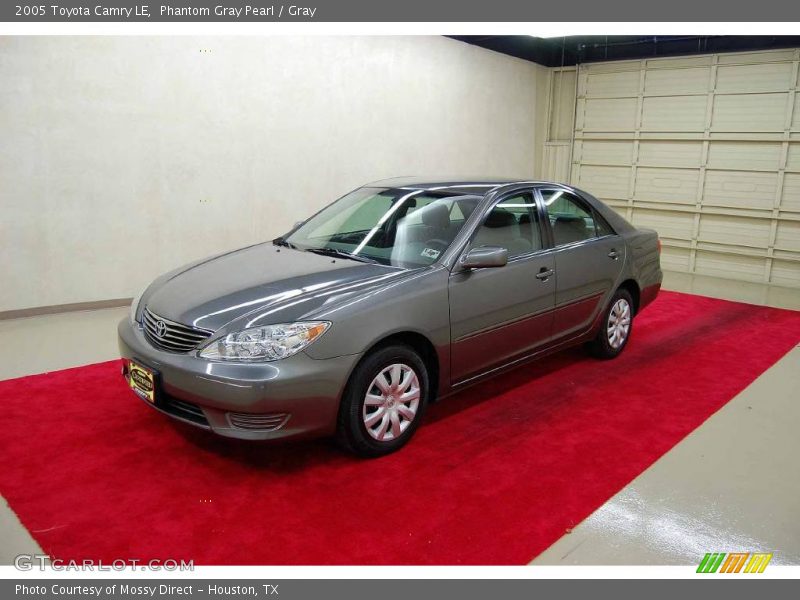 Phantom Gray Pearl / Gray 2005 Toyota Camry LE