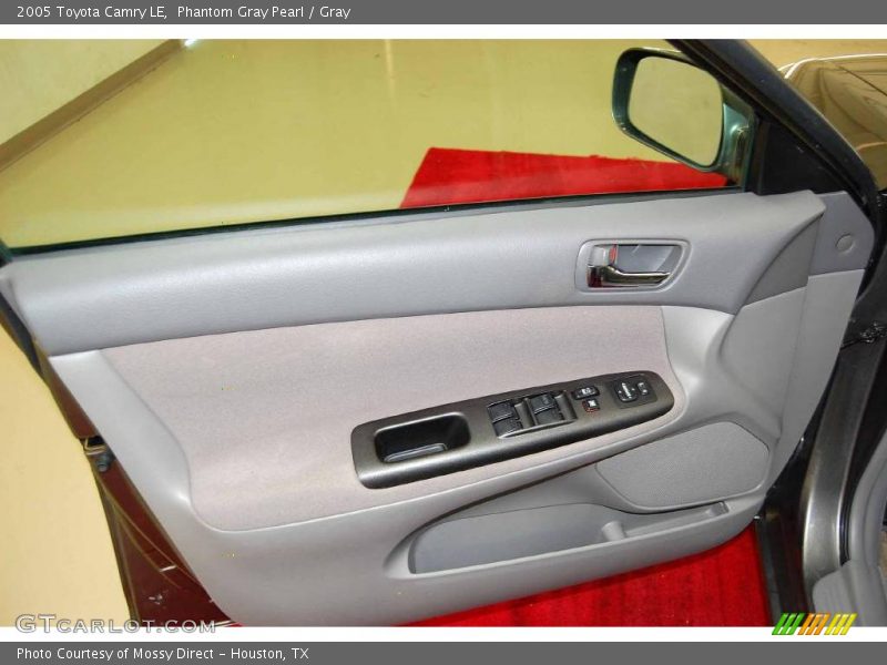 Phantom Gray Pearl / Gray 2005 Toyota Camry LE