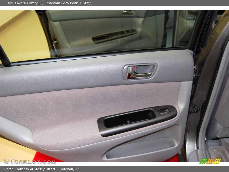 Phantom Gray Pearl / Gray 2005 Toyota Camry LE