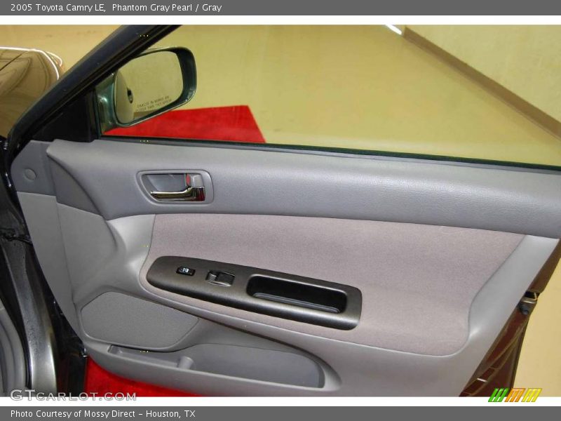 Phantom Gray Pearl / Gray 2005 Toyota Camry LE