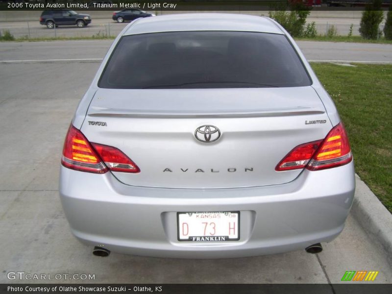 Titanium Metallic / Light Gray 2006 Toyota Avalon Limited