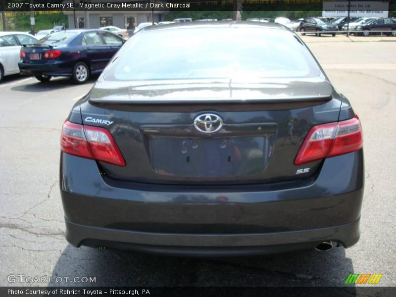Magnetic Gray Metallic / Dark Charcoal 2007 Toyota Camry SE