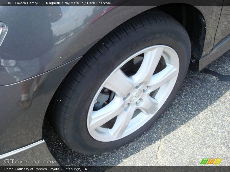 Magnetic Gray Metallic / Dark Charcoal 2007 Toyota Camry SE