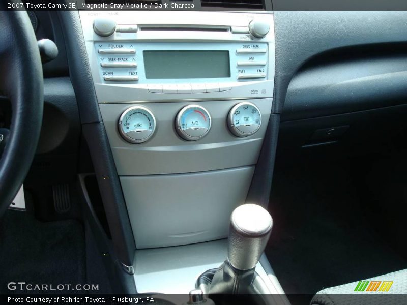Magnetic Gray Metallic / Dark Charcoal 2007 Toyota Camry SE