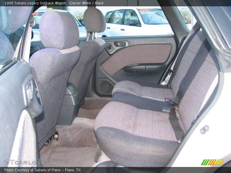 Glacier White / Black 1996 Subaru Legacy Outback Wagon
