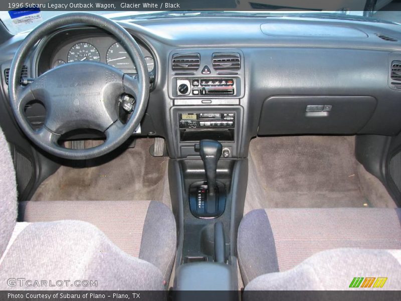 Glacier White / Black 1996 Subaru Legacy Outback Wagon