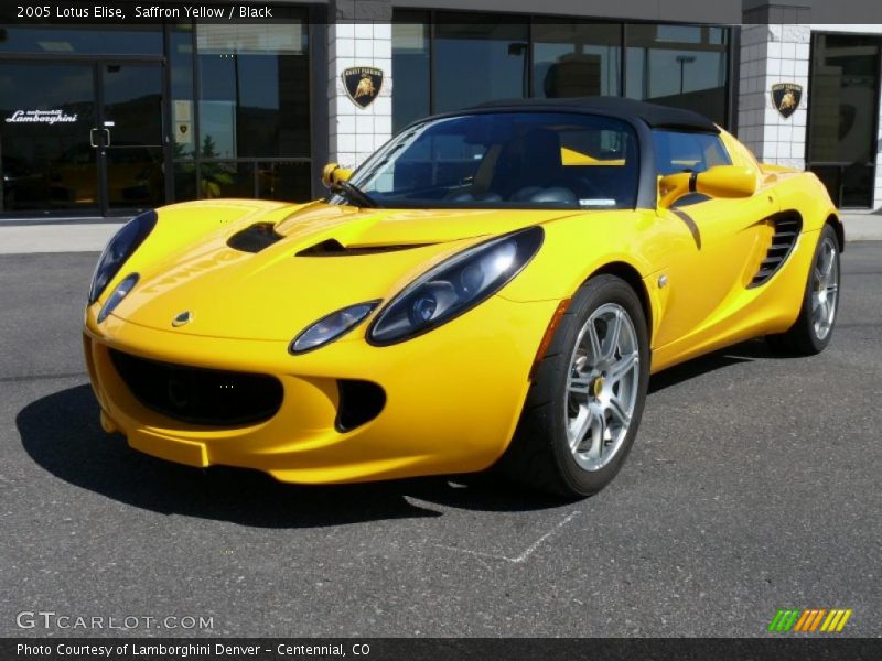 Front 3/4 View of 2005 Elise 