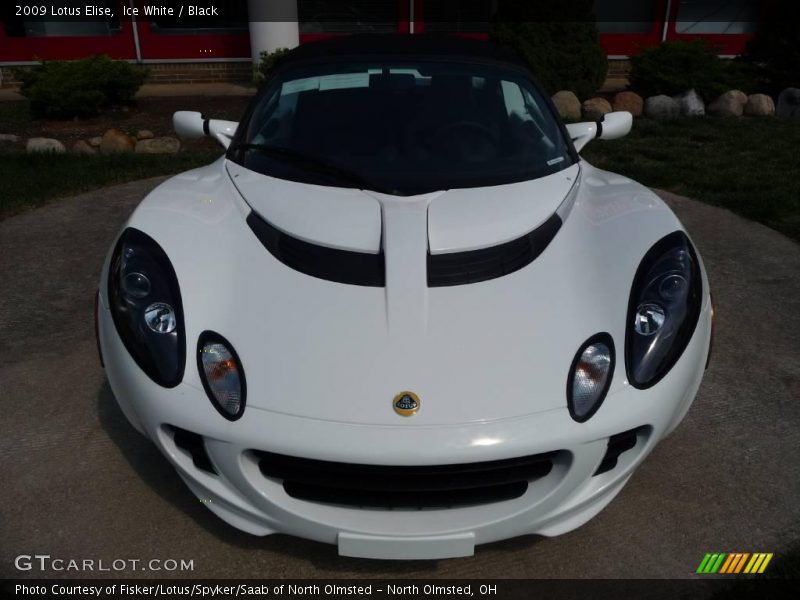 Ice White / Black 2009 Lotus Elise