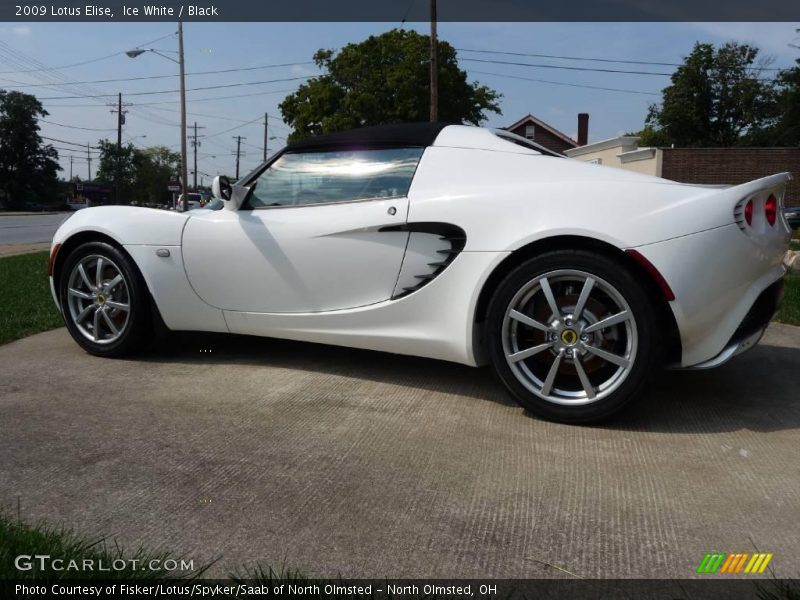 Ice White / Black 2009 Lotus Elise