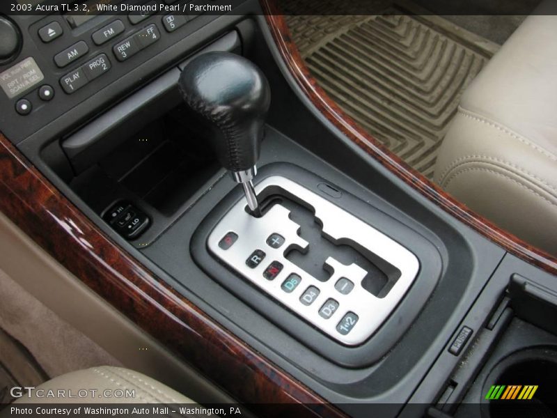 White Diamond Pearl / Parchment 2003 Acura TL 3.2