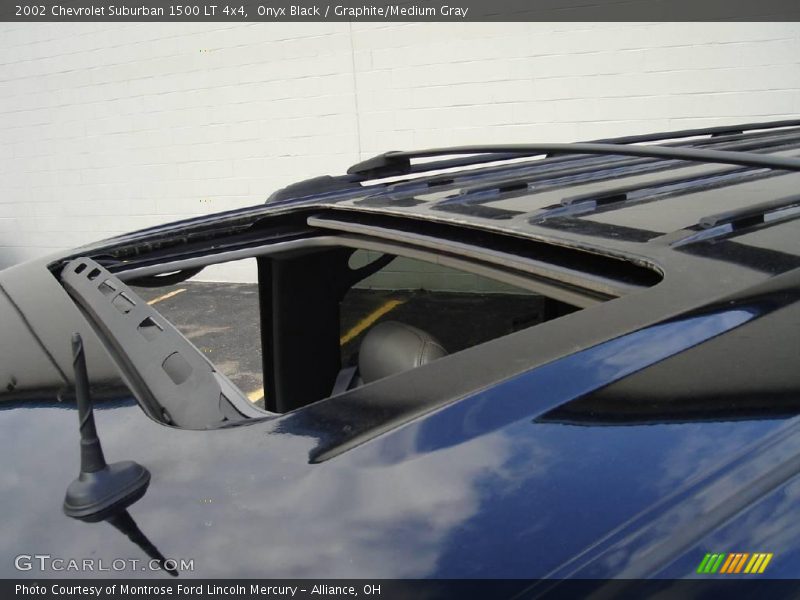 Onyx Black / Graphite/Medium Gray 2002 Chevrolet Suburban 1500 LT 4x4