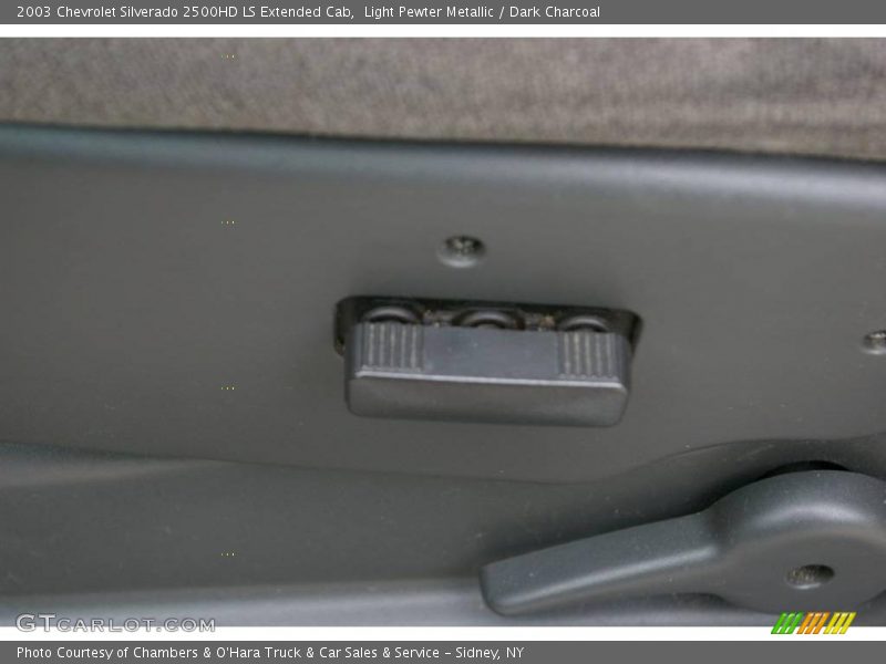 Light Pewter Metallic / Dark Charcoal 2003 Chevrolet Silverado 2500HD LS Extended Cab
