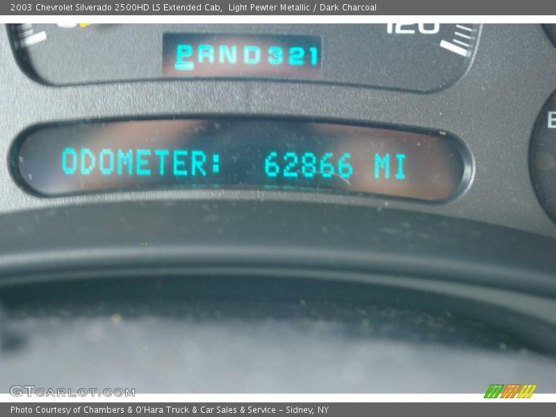Light Pewter Metallic / Dark Charcoal 2003 Chevrolet Silverado 2500HD LS Extended Cab