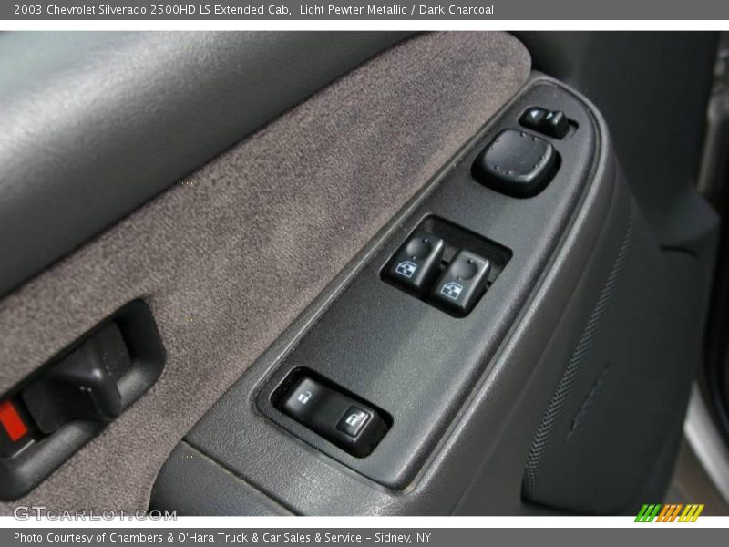 Light Pewter Metallic / Dark Charcoal 2003 Chevrolet Silverado 2500HD LS Extended Cab