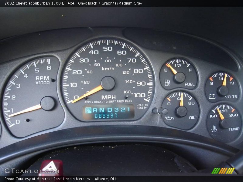 Onyx Black / Graphite/Medium Gray 2002 Chevrolet Suburban 1500 LT 4x4