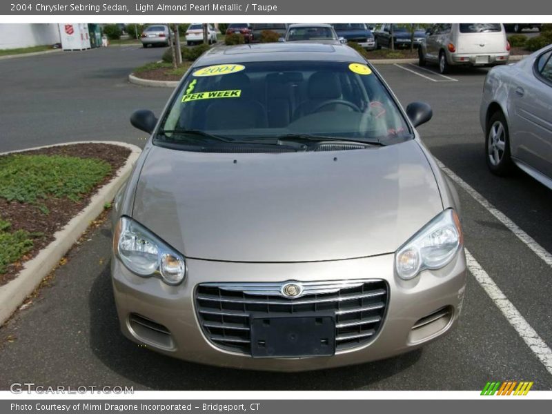 Light Almond Pearl Metallic / Taupe 2004 Chrysler Sebring Sedan