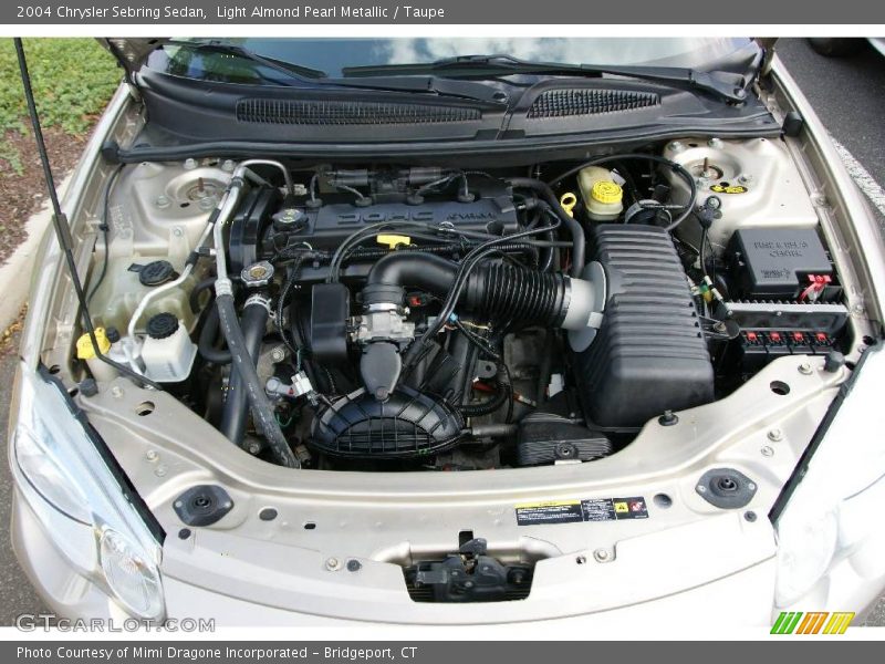 Light Almond Pearl Metallic / Taupe 2004 Chrysler Sebring Sedan