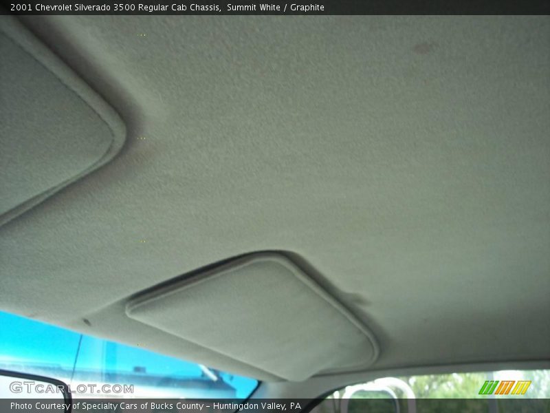 Summit White / Graphite 2001 Chevrolet Silverado 3500 Regular Cab Chassis