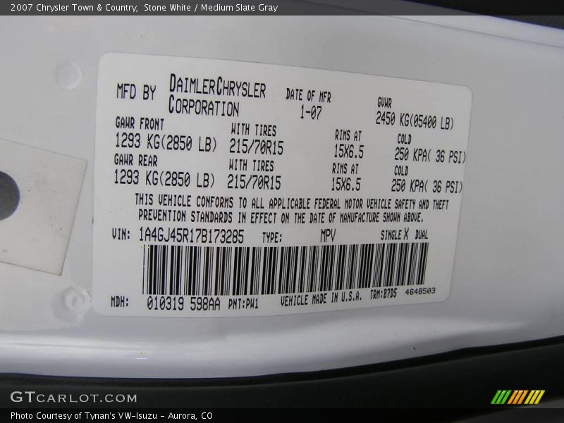 Stone White / Medium Slate Gray 2007 Chrysler Town & Country