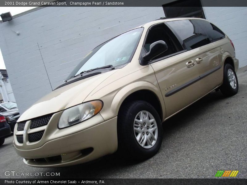 Champagne Pearl / Sandstone 2001 Dodge Grand Caravan Sport