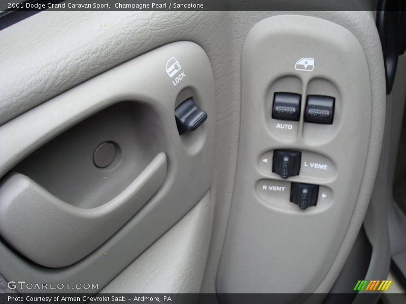 Champagne Pearl / Sandstone 2001 Dodge Grand Caravan Sport