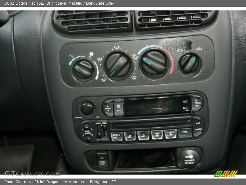 Bright Silver Metallic / Dark Slate Gray 2002 Dodge Neon SE