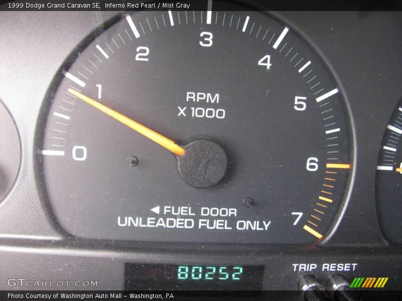 Inferno Red Pearl / Mist Gray 1999 Dodge Grand Caravan SE