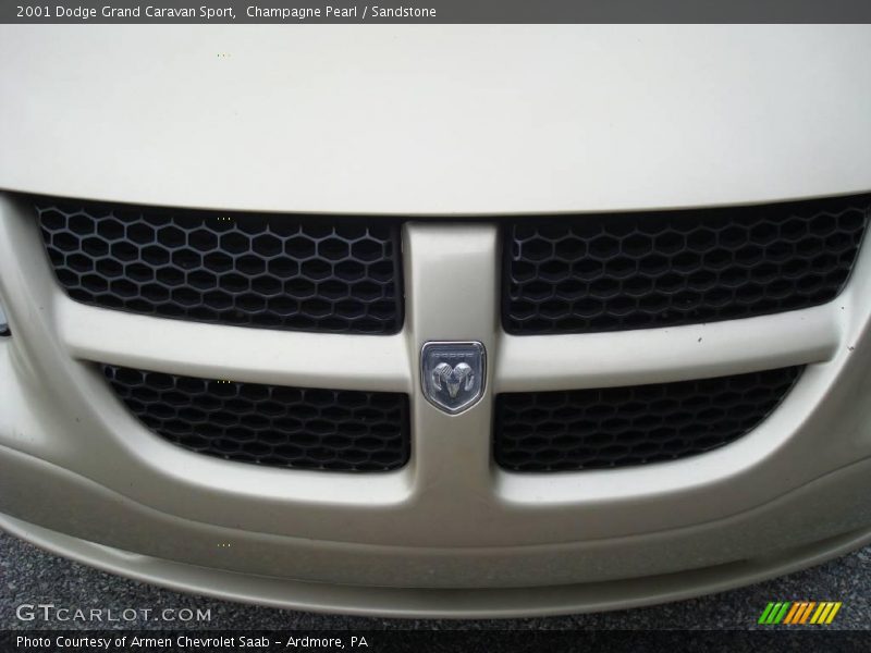 Champagne Pearl / Sandstone 2001 Dodge Grand Caravan Sport