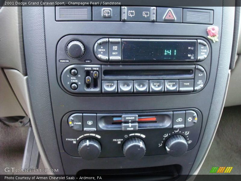 Champagne Pearl / Sandstone 2001 Dodge Grand Caravan Sport