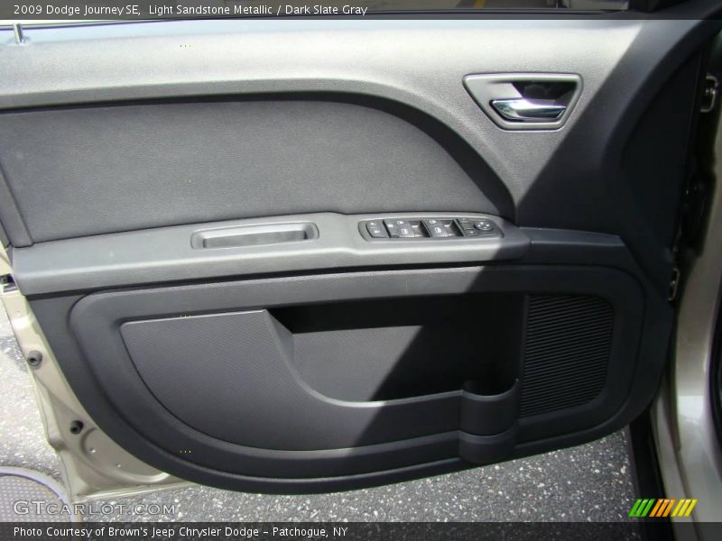 Light Sandstone Metallic / Dark Slate Gray 2009 Dodge Journey SE
