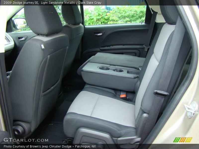 Light Sandstone Metallic / Dark Slate Gray 2009 Dodge Journey SE