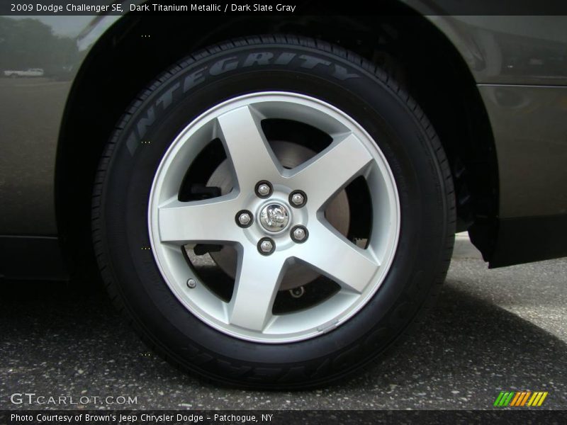 Dark Titanium Metallic / Dark Slate Gray 2009 Dodge Challenger SE