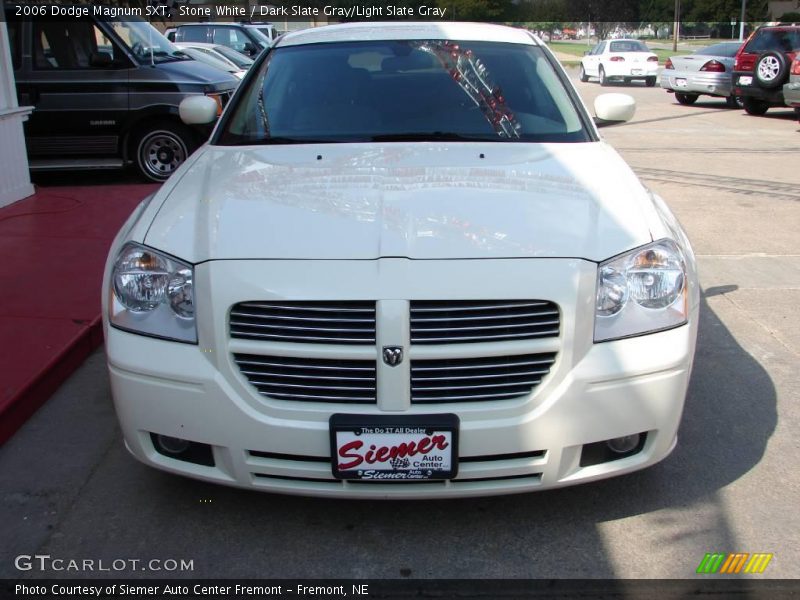Stone White / Dark Slate Gray/Light Slate Gray 2006 Dodge Magnum SXT
