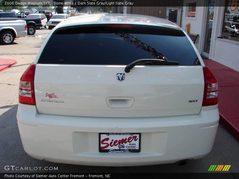 Stone White / Dark Slate Gray/Light Slate Gray 2006 Dodge Magnum SXT