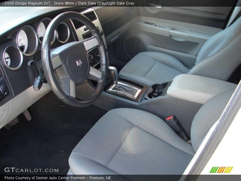 Stone White / Dark Slate Gray/Light Slate Gray 2006 Dodge Magnum SXT