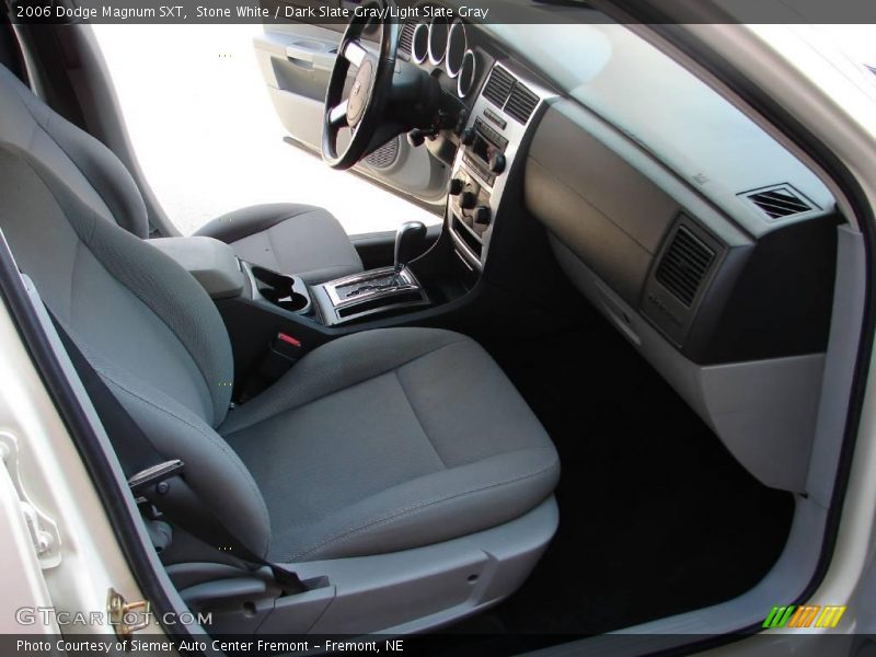 Stone White / Dark Slate Gray/Light Slate Gray 2006 Dodge Magnum SXT