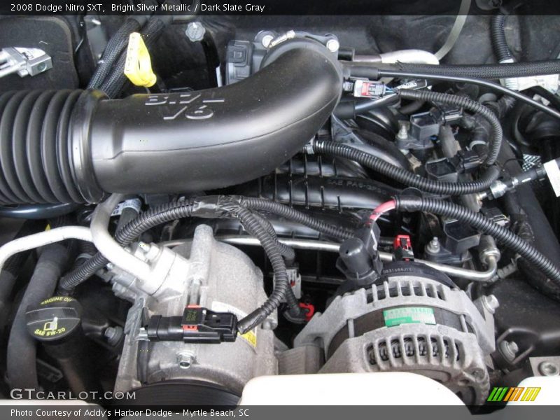 Bright Silver Metallic / Dark Slate Gray 2008 Dodge Nitro SXT