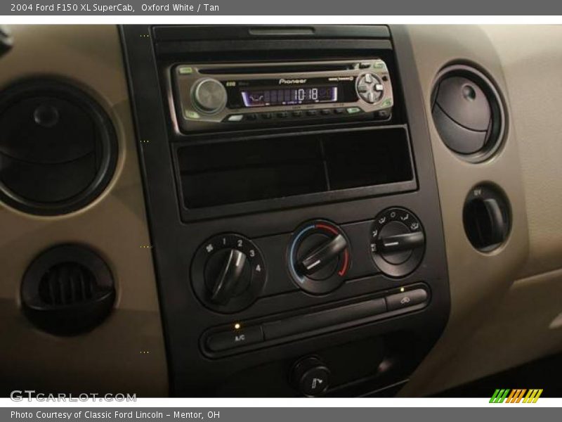 Oxford White / Tan 2004 Ford F150 XL SuperCab